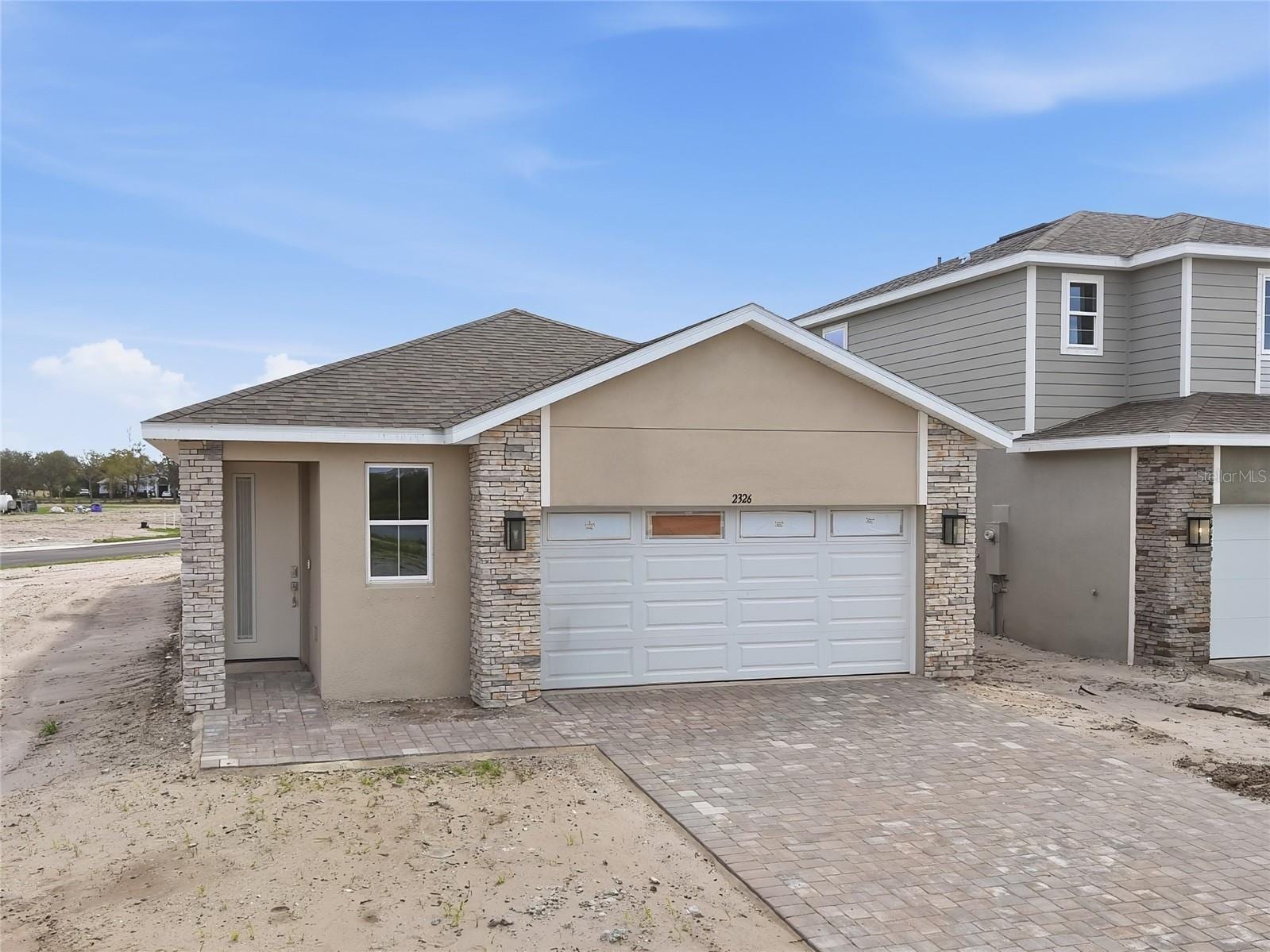 2326 Anders Dr photo 2
