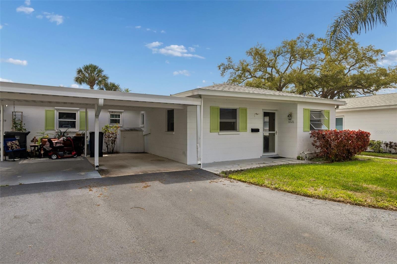 6026 LILLI Way photo 5