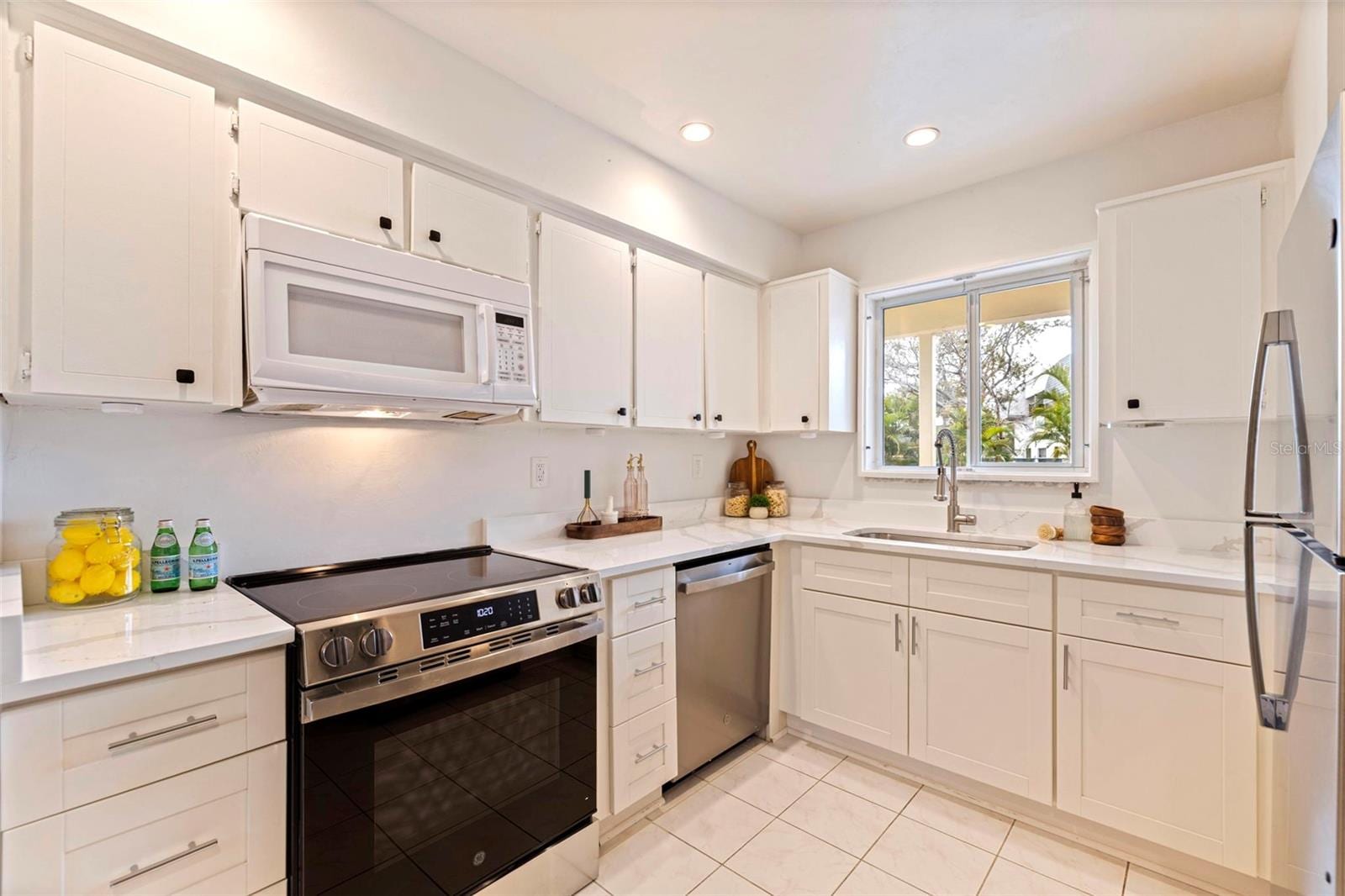 4480 Overlook Dr NE #10 photo 5