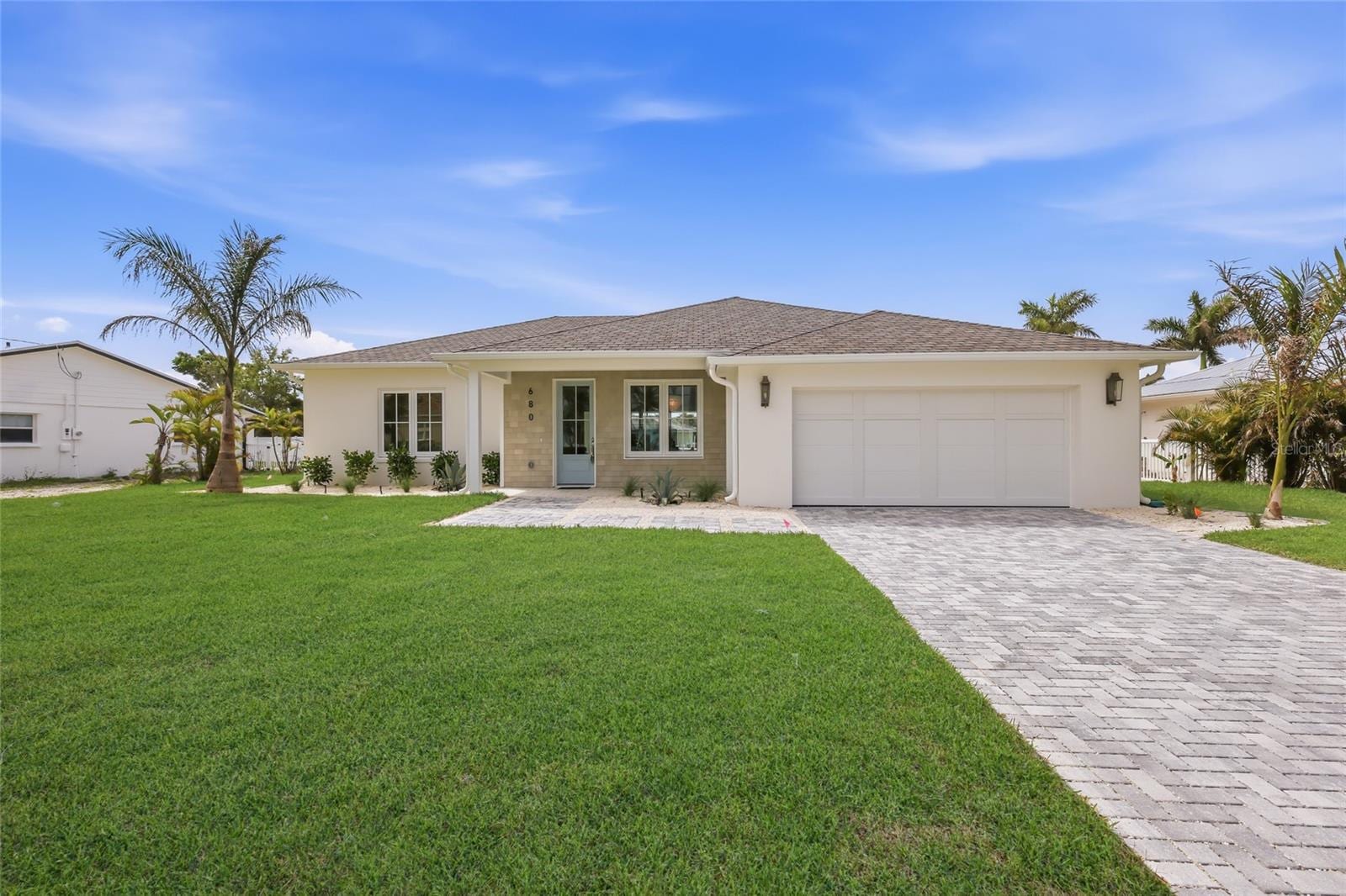 680 Key Royale Dr photo 4