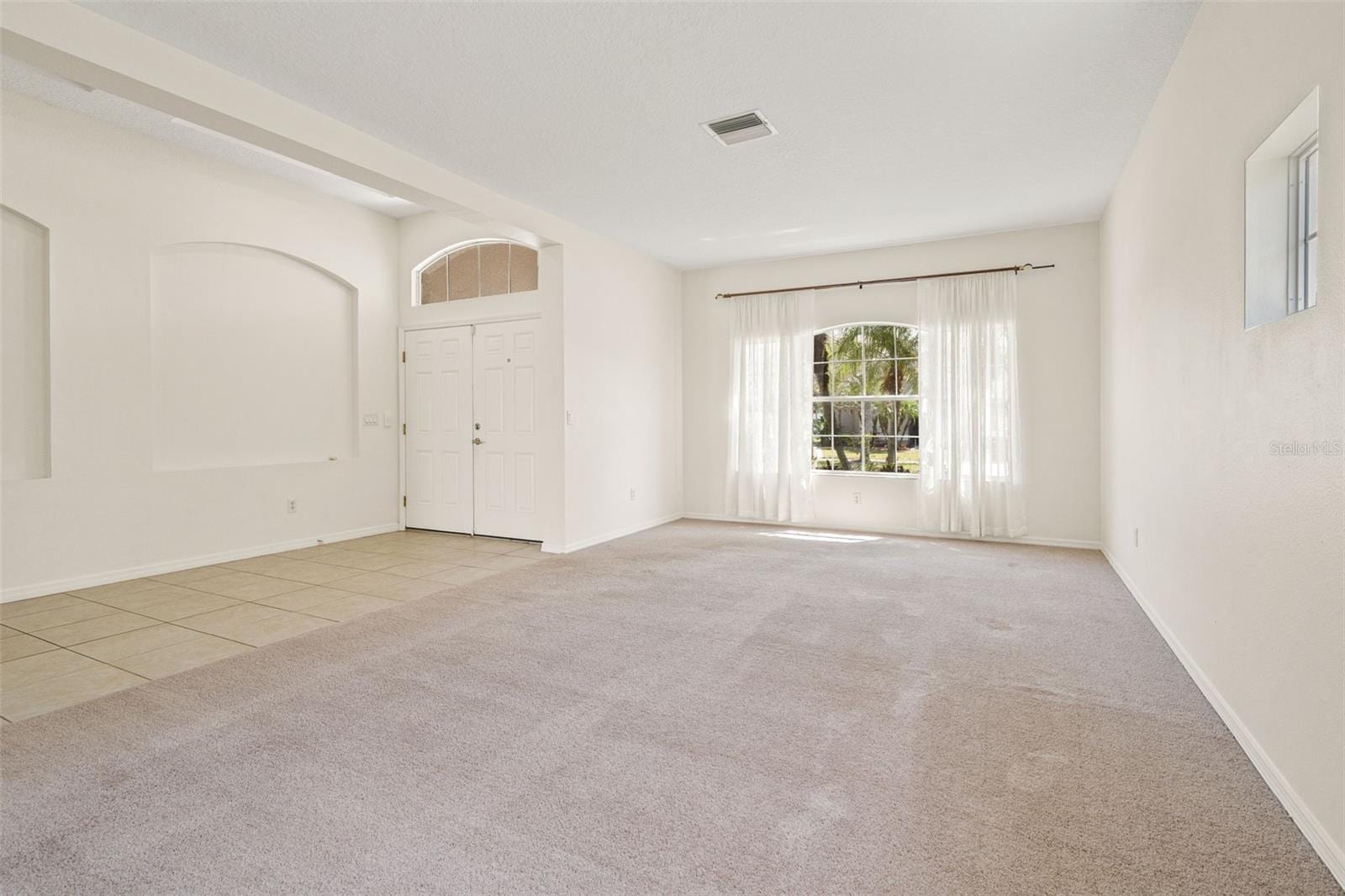 518 York Dale Dr photo 3