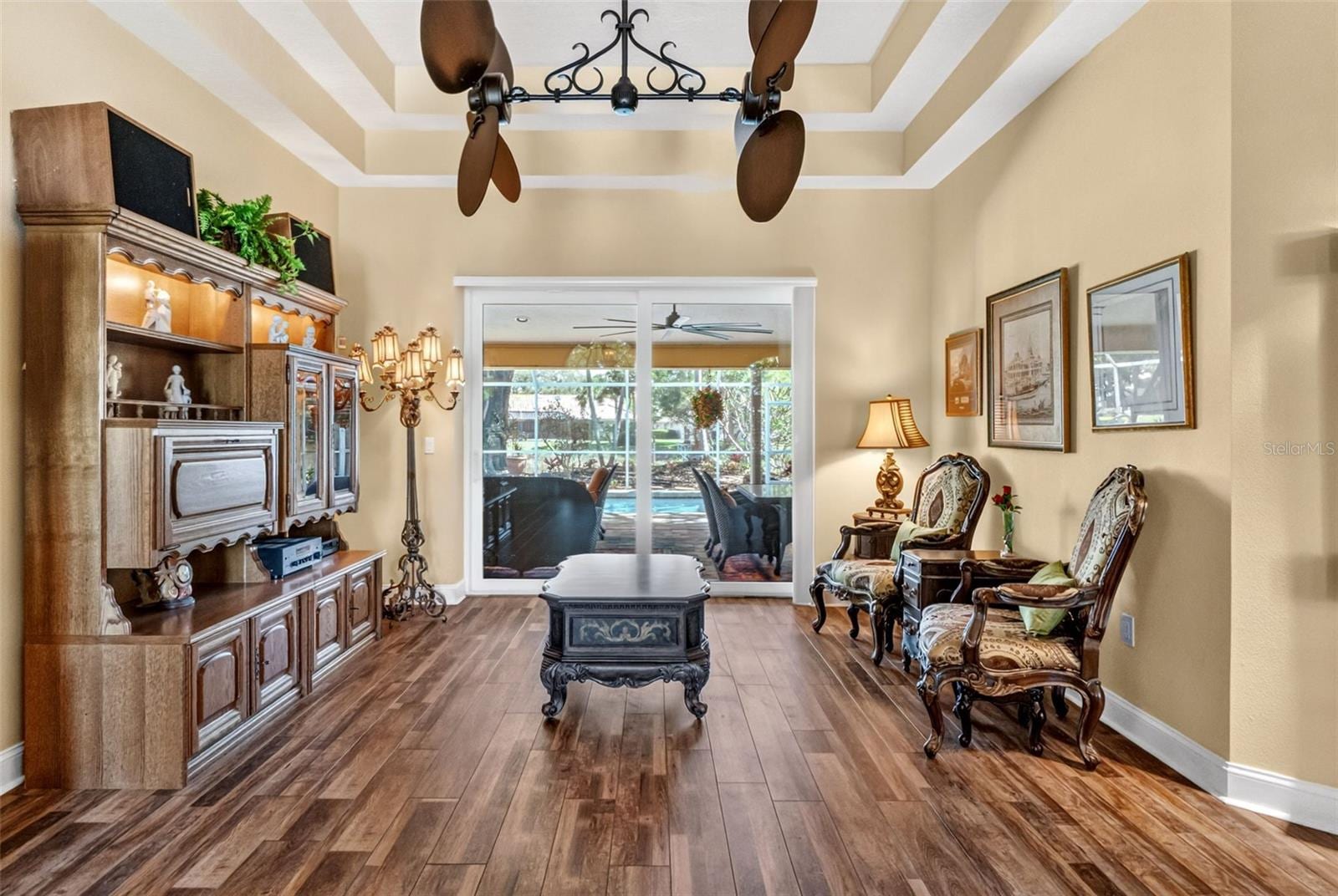 8309 Shadow Pine Way photo 3
