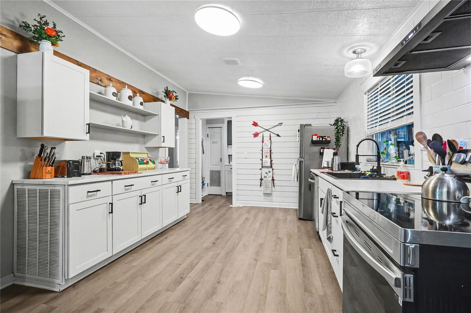 2055 S Floral Ave #322 photo 4