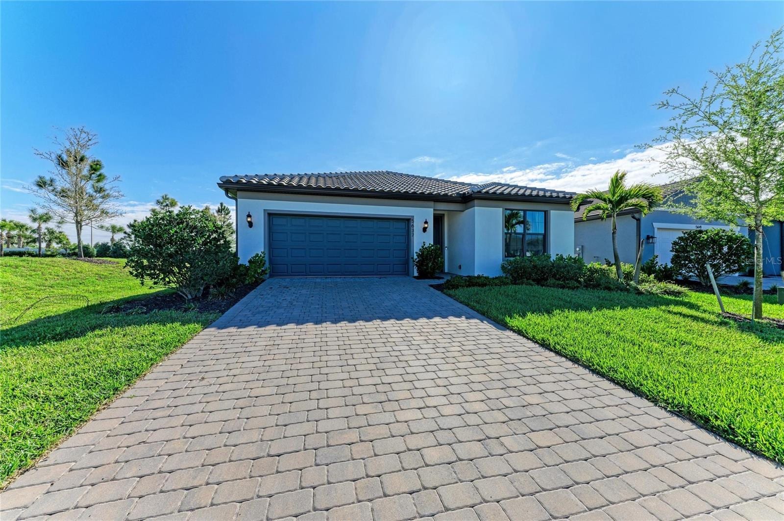 5637 Silverside Pine CT photo 3