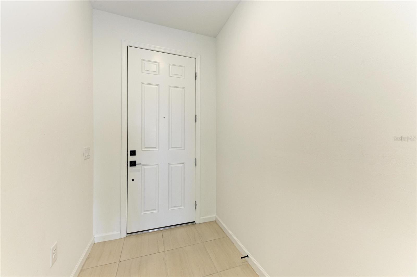 5637 Silverside Pine CT photo 5