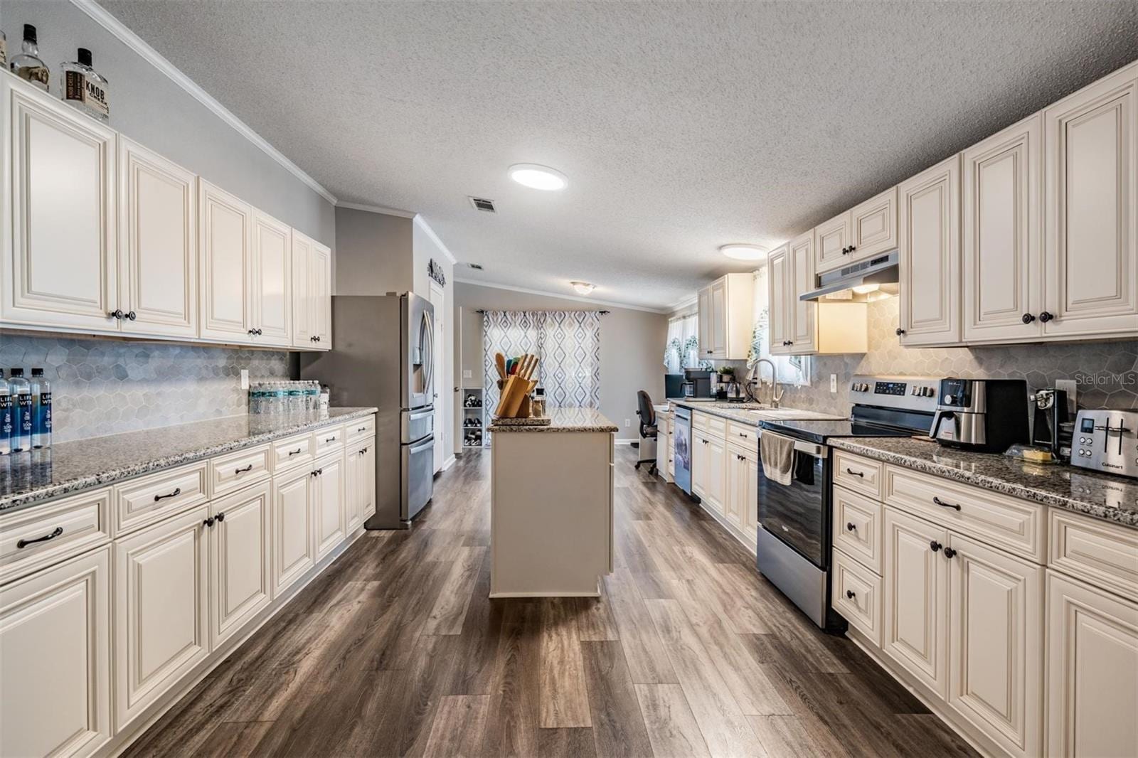 13544 Kent Bradley St photo 4