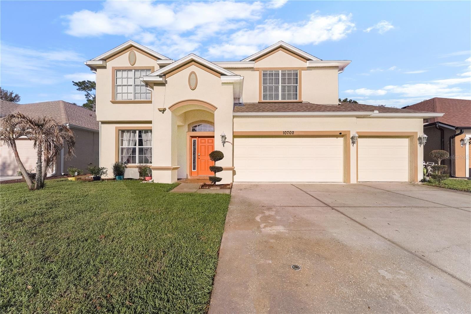 10702 Deerberry Dr photo 2