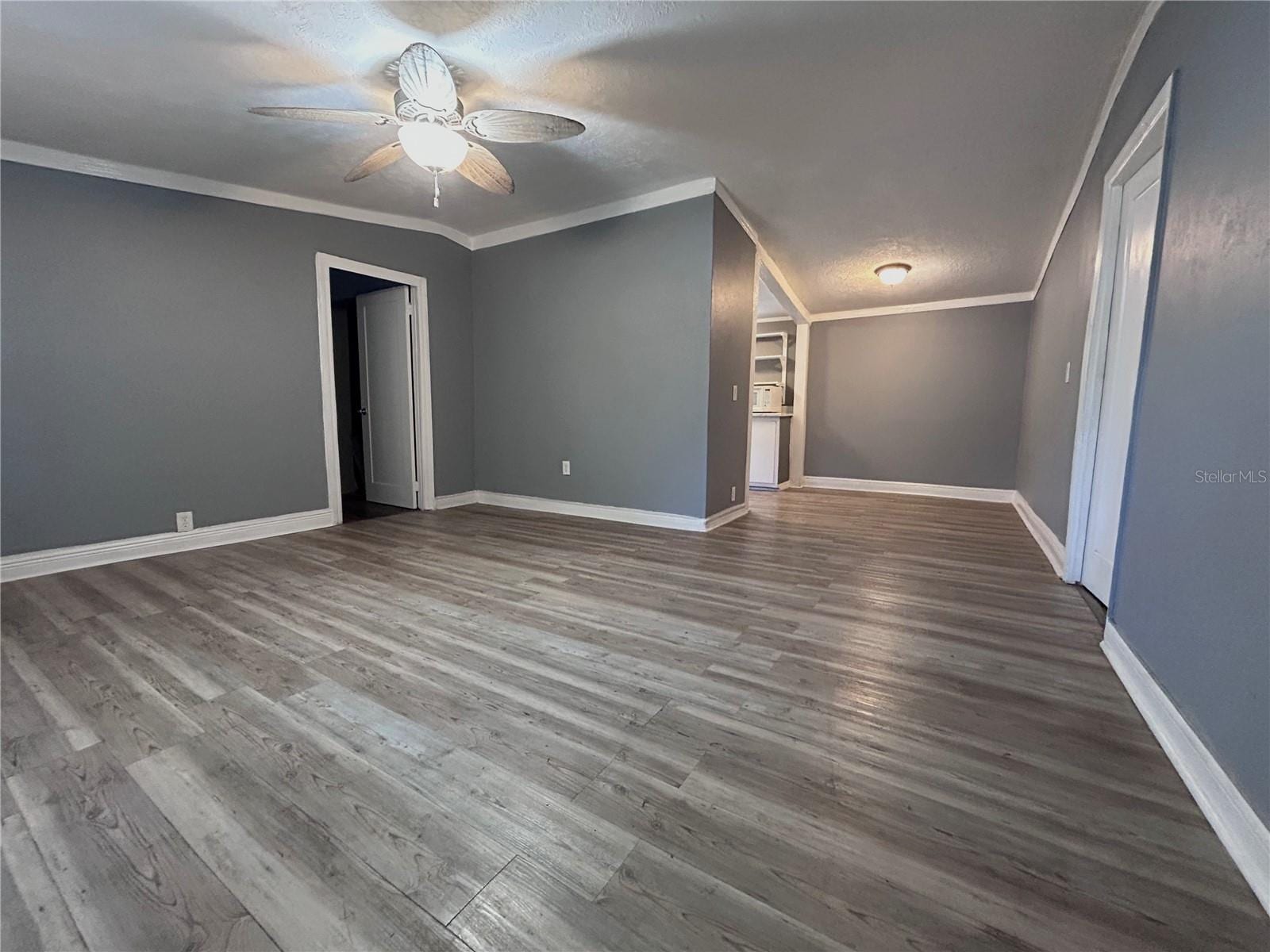 10638 Bay Hills Cir photo 4