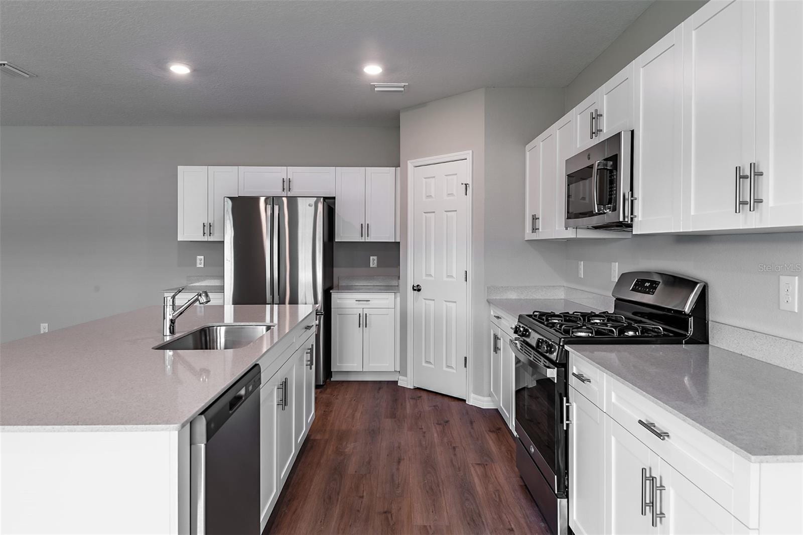 36672 Sagemoor Dr photo 3