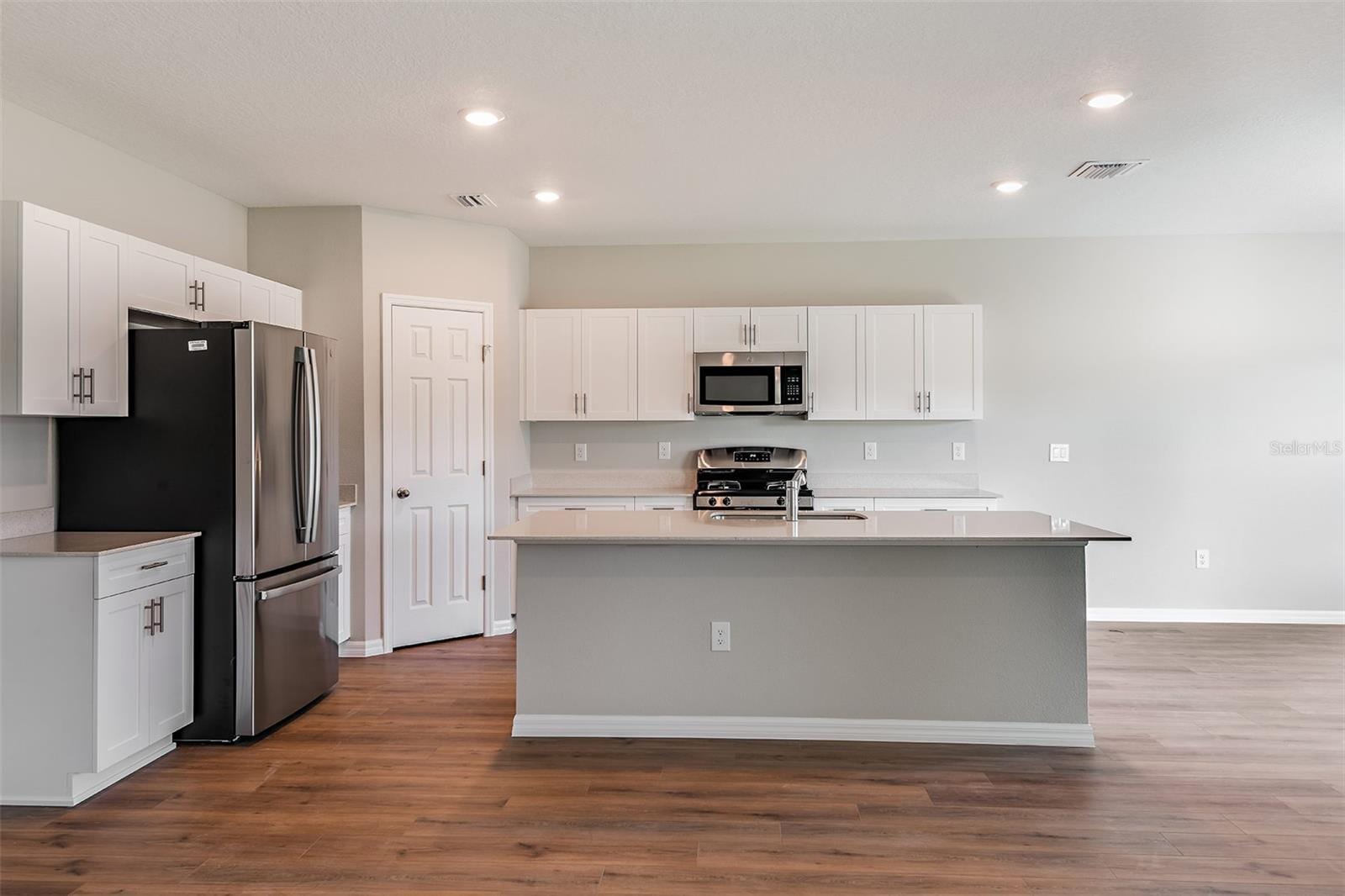 36672 Sagemoor Dr photo 5