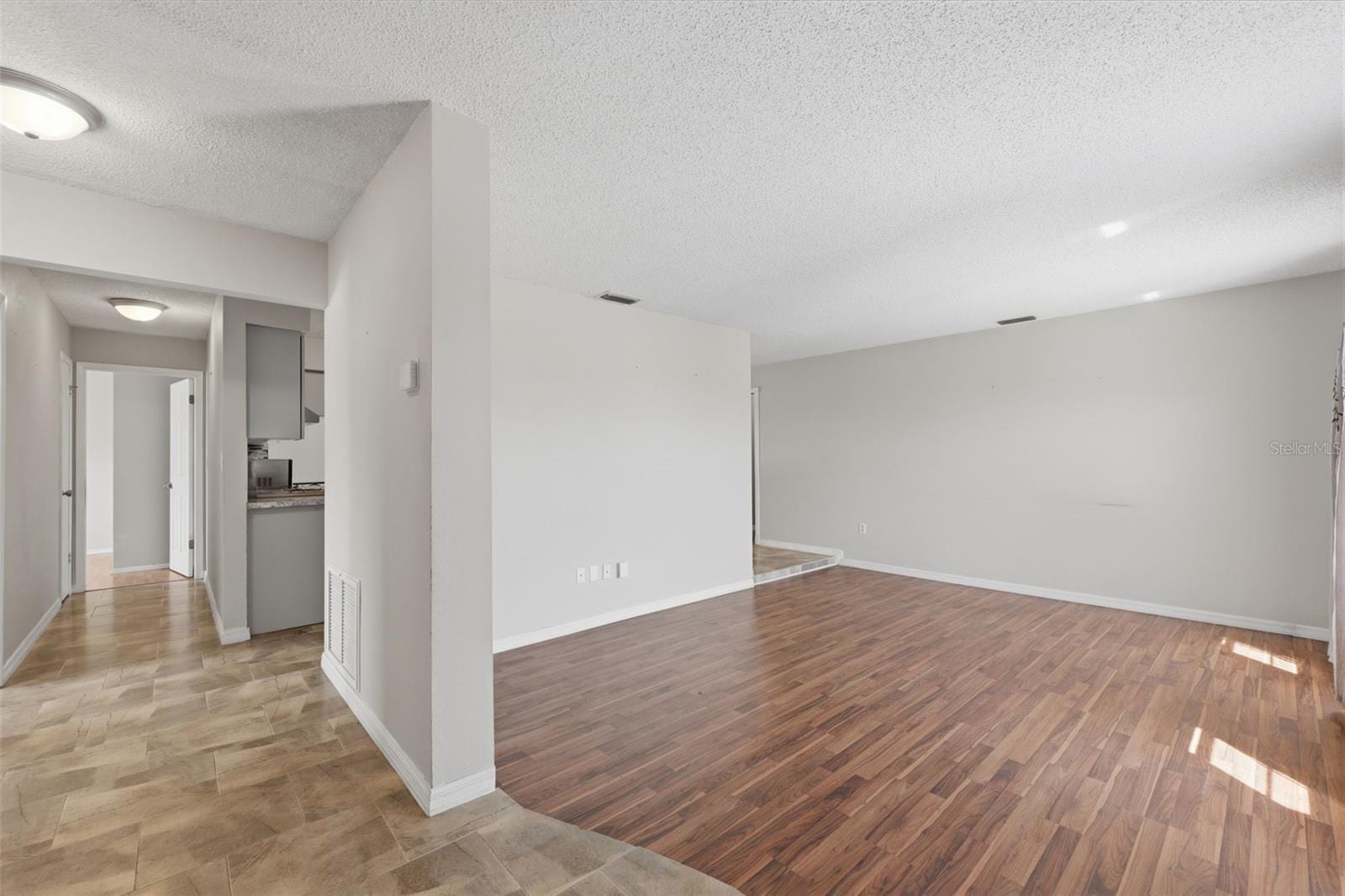12265 Shafton Rd photo 4