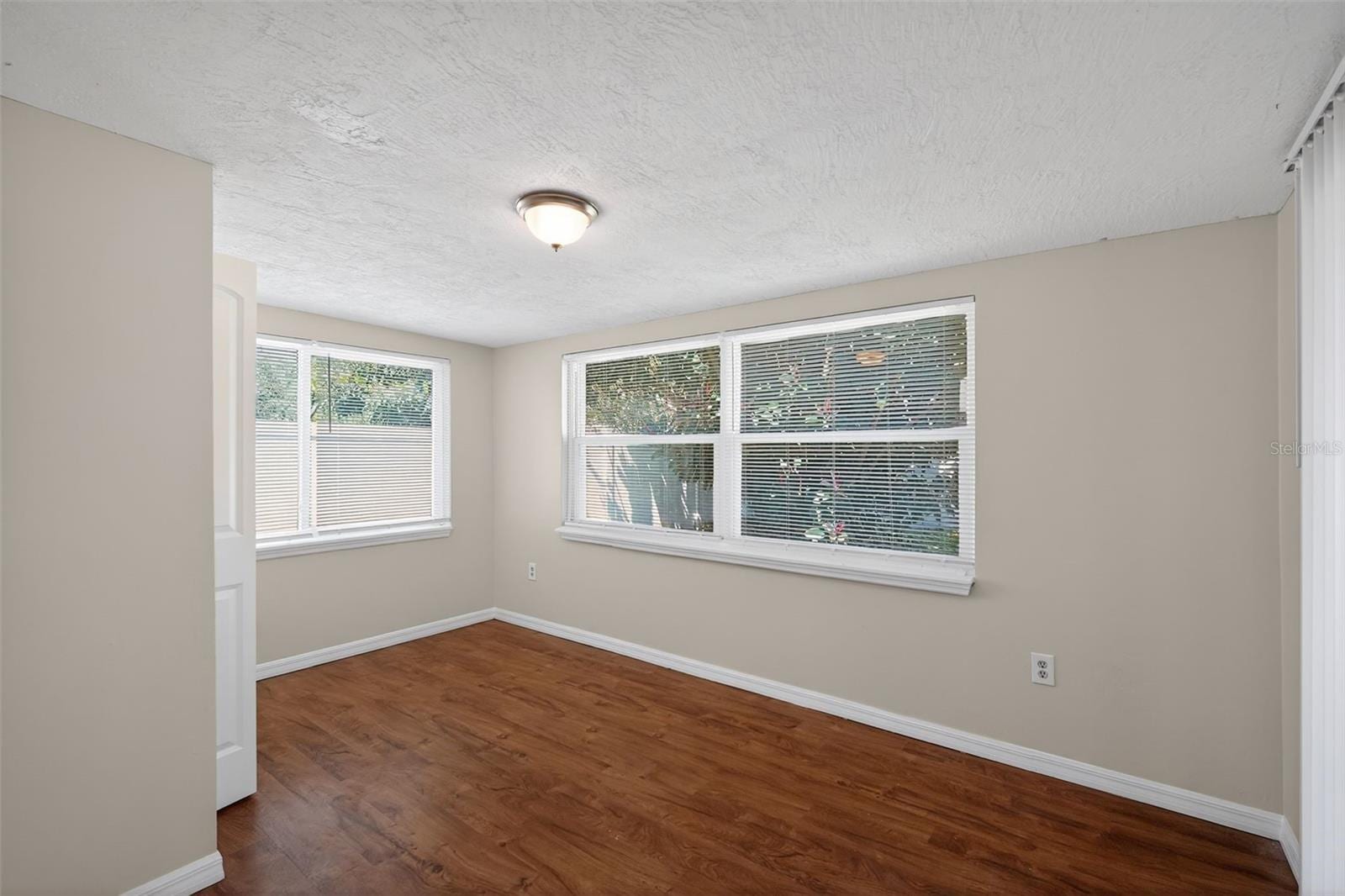 3537 Seffner Dr photo 5