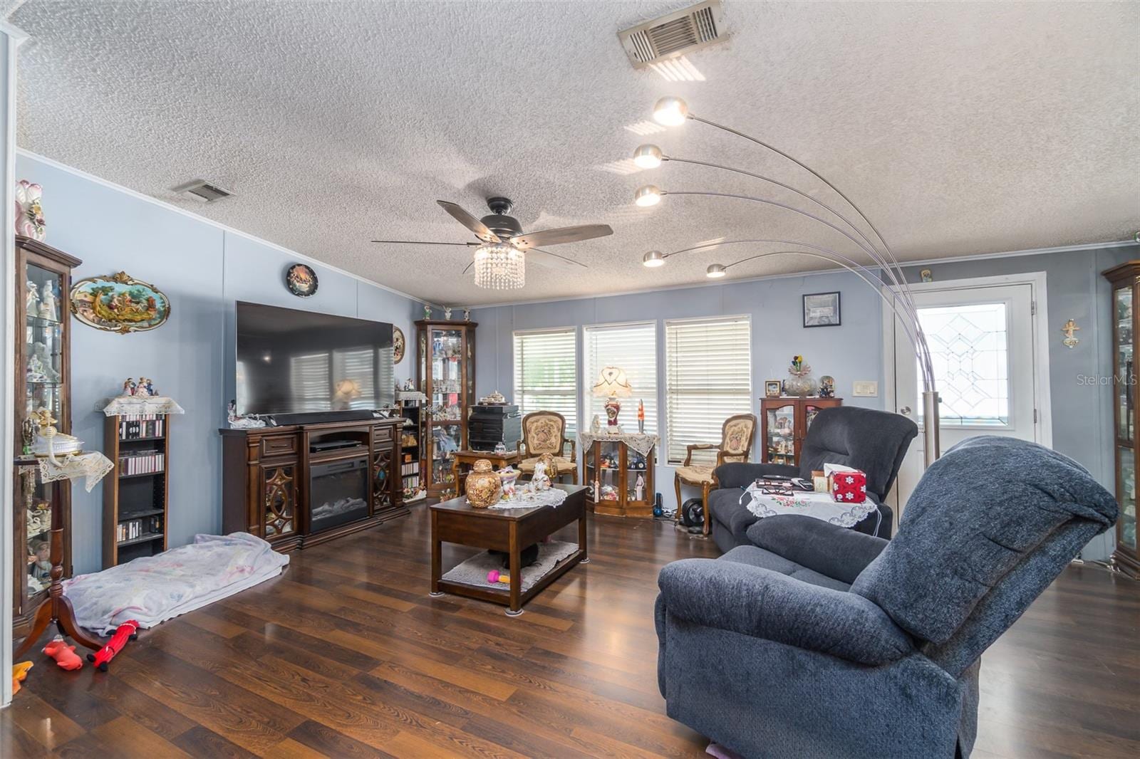 14926 Douglas St photo 5