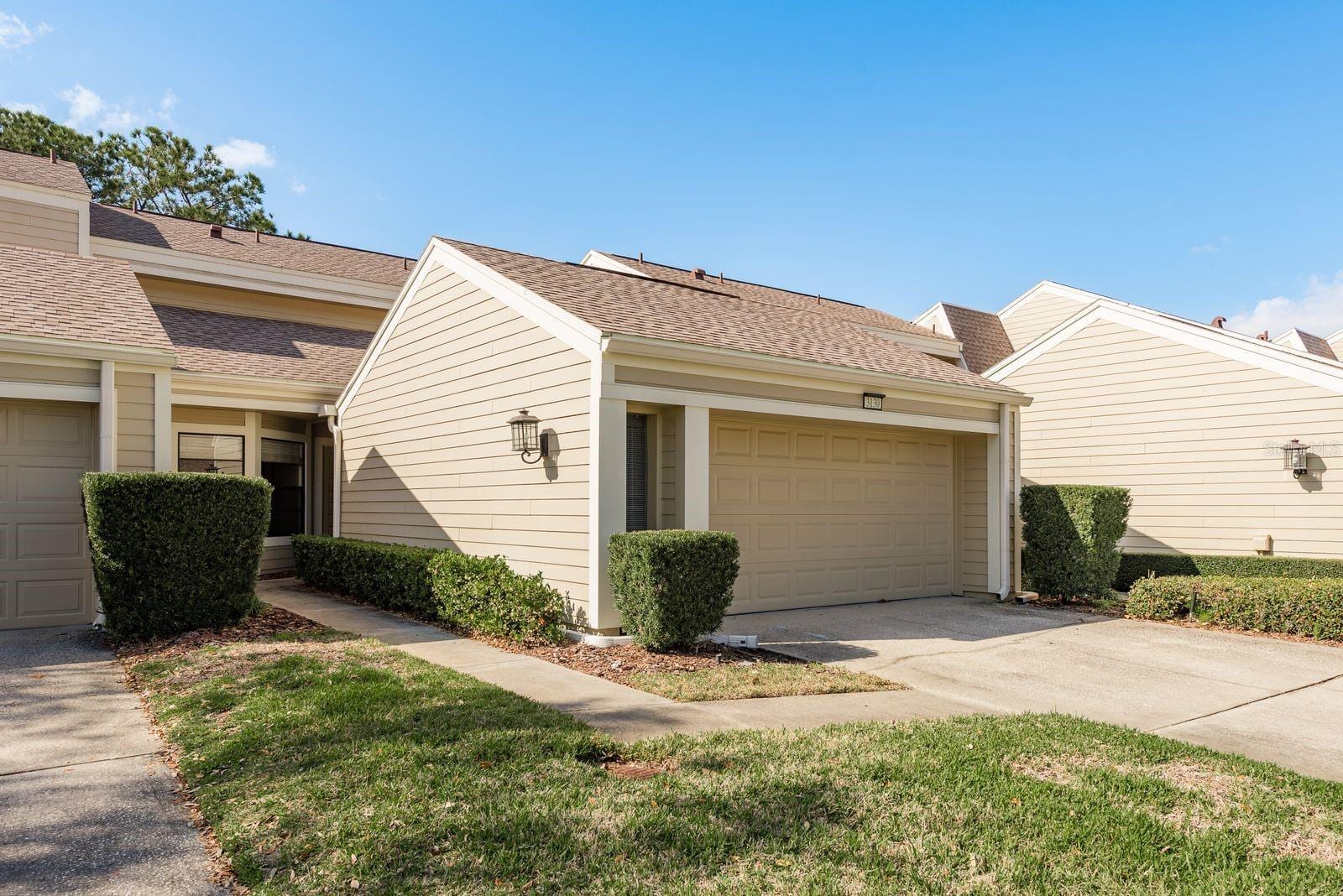 3130 Eagles Landing Cir W photo 2