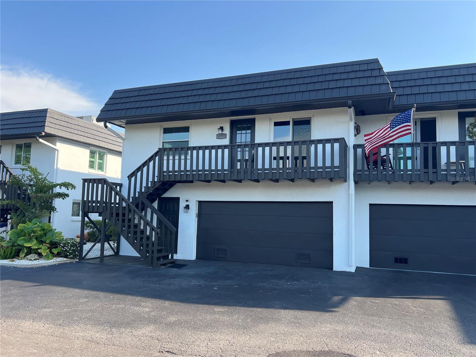 10313 Waterbird Way photo 2