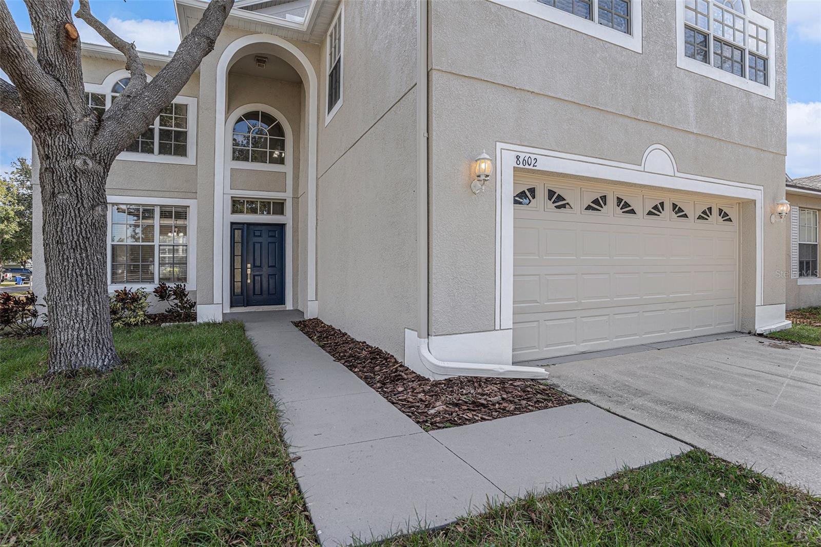 8602 Sandy Plains Dr photo 5