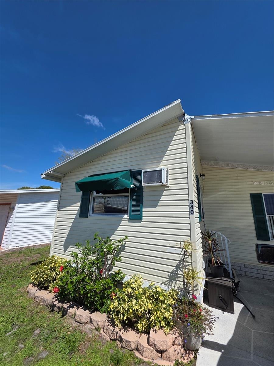 340 Canal Way photo 3
