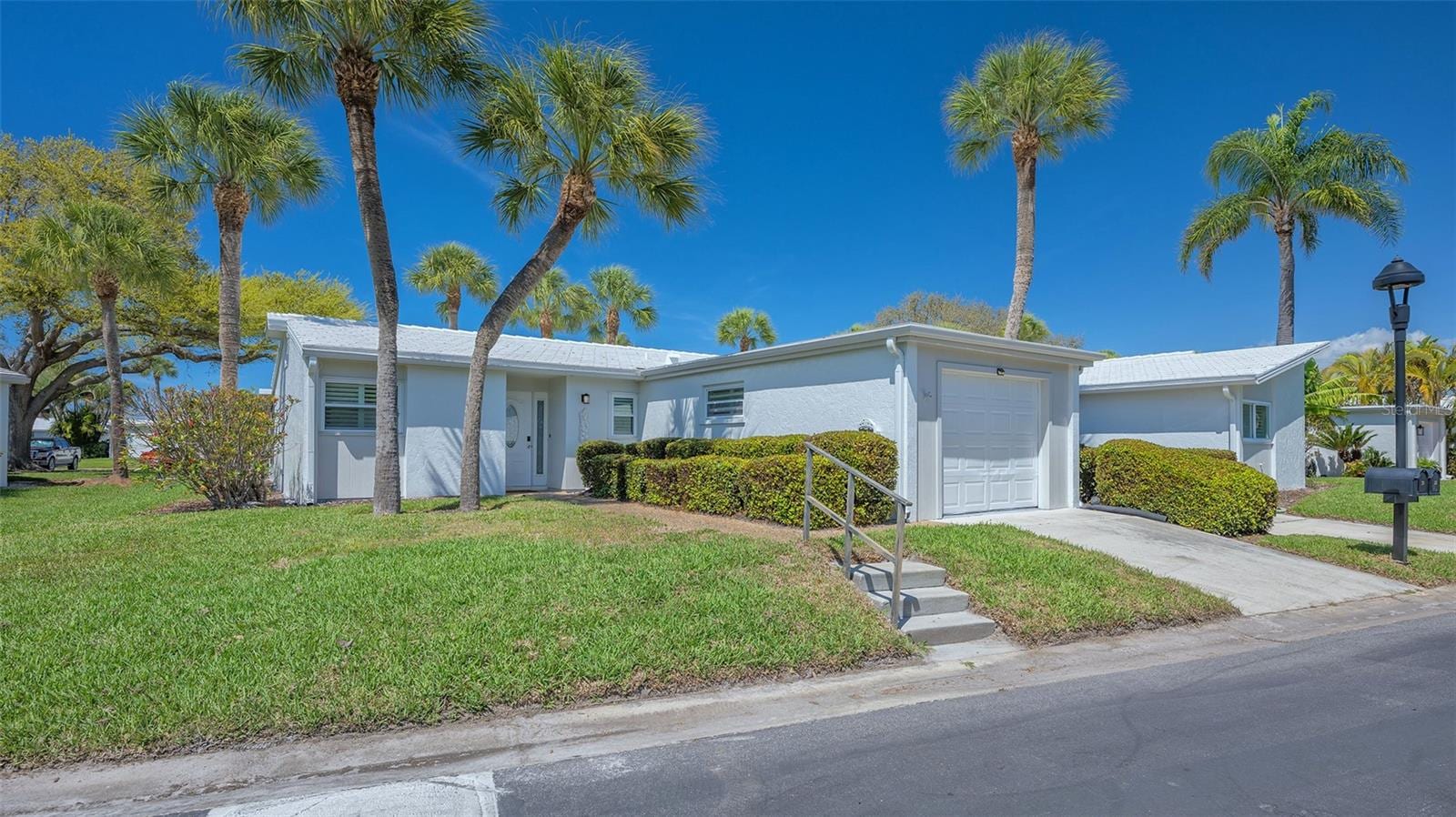 119 Whispering Sands Cir #V36 photo 4