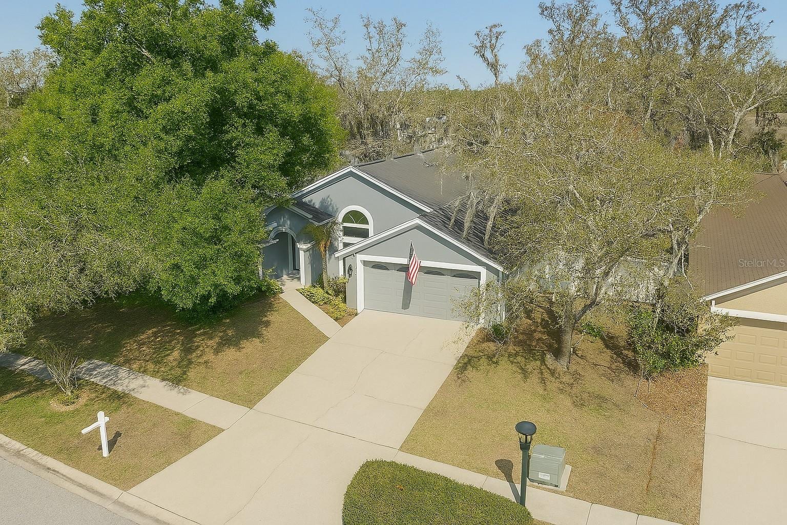 4605 Oak River Cir photo 3
