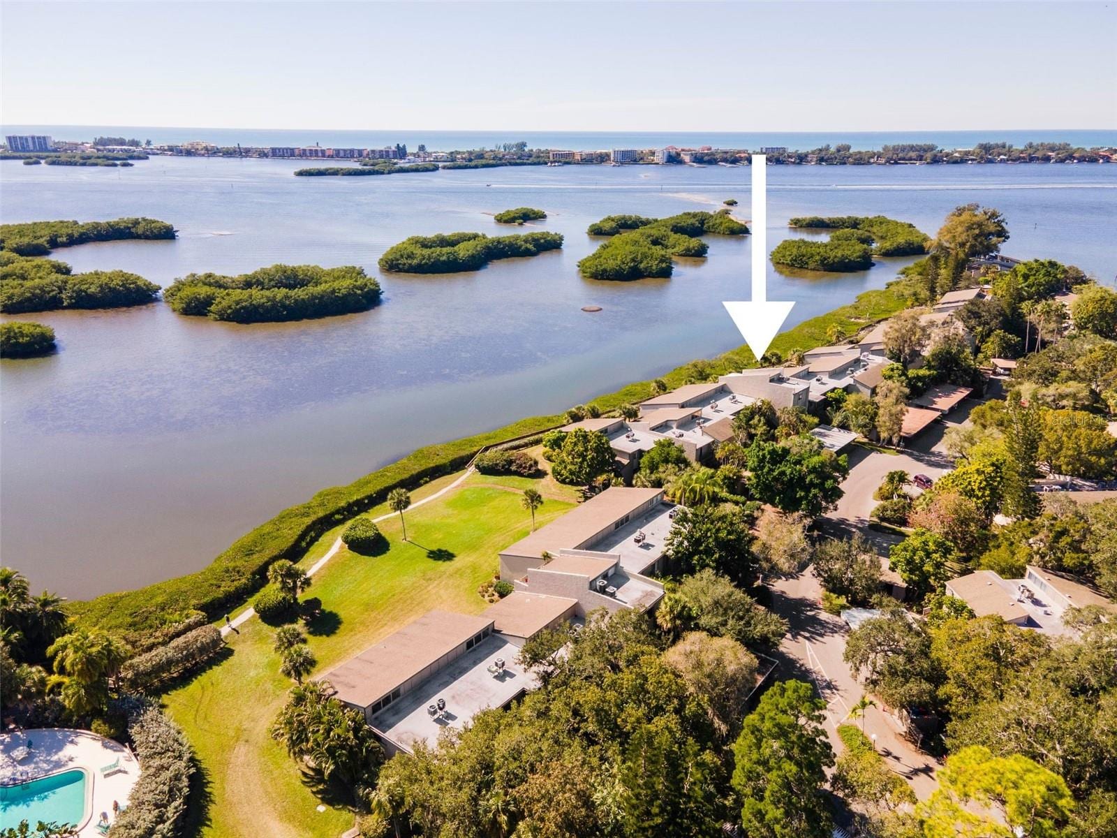 1520 Pelican Point Dr #155 photo 3
