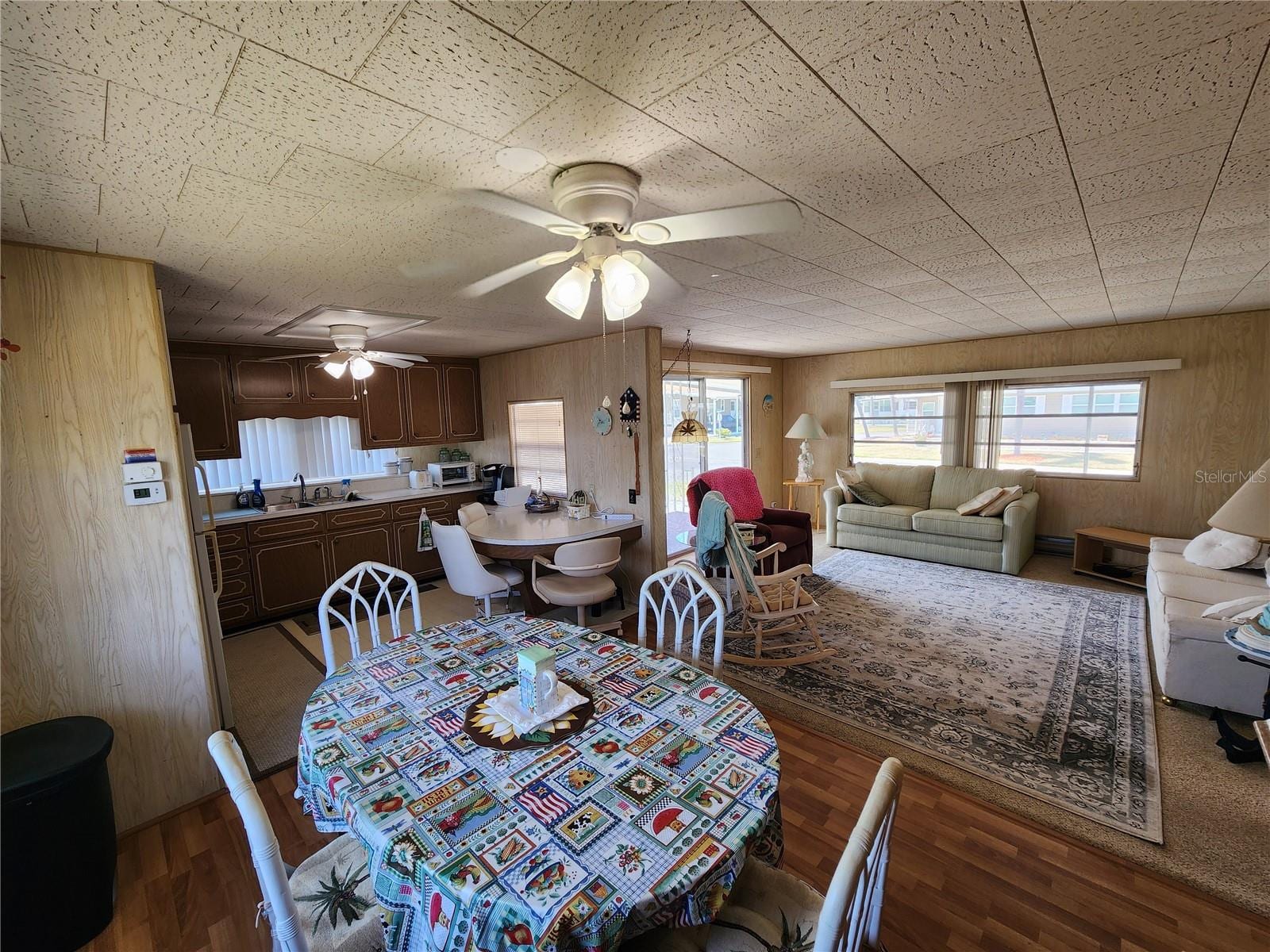 316 Danube Cir photo 5