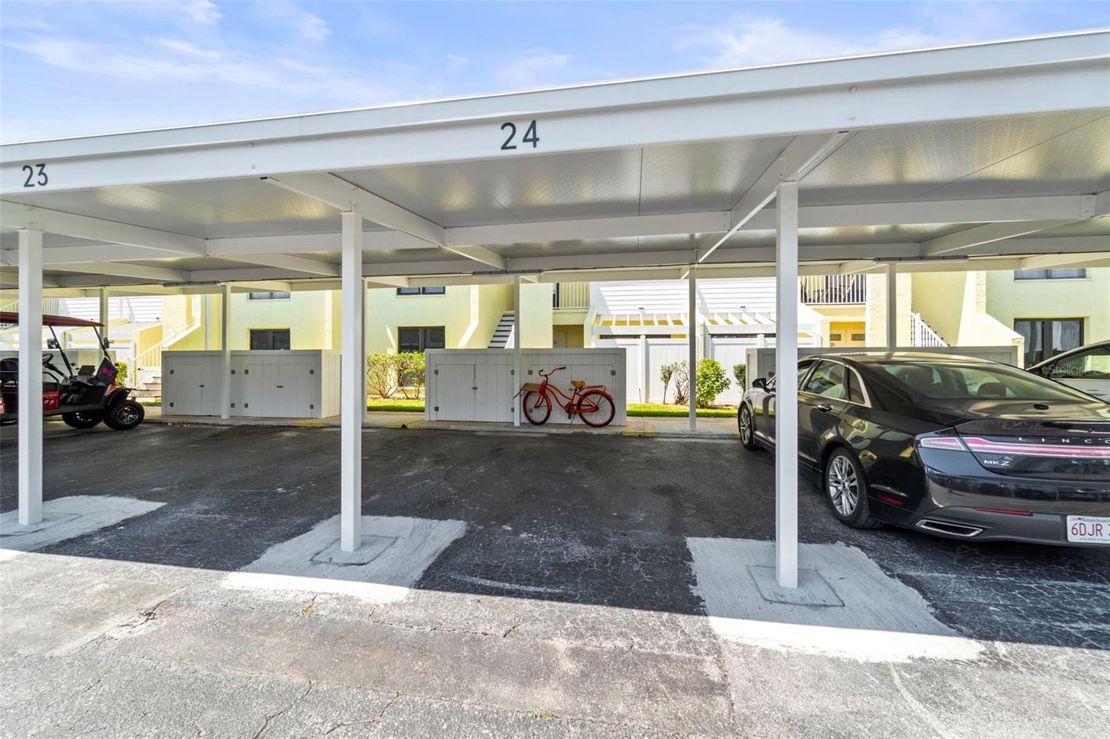 1 Windrush Blvd #24 photo 4