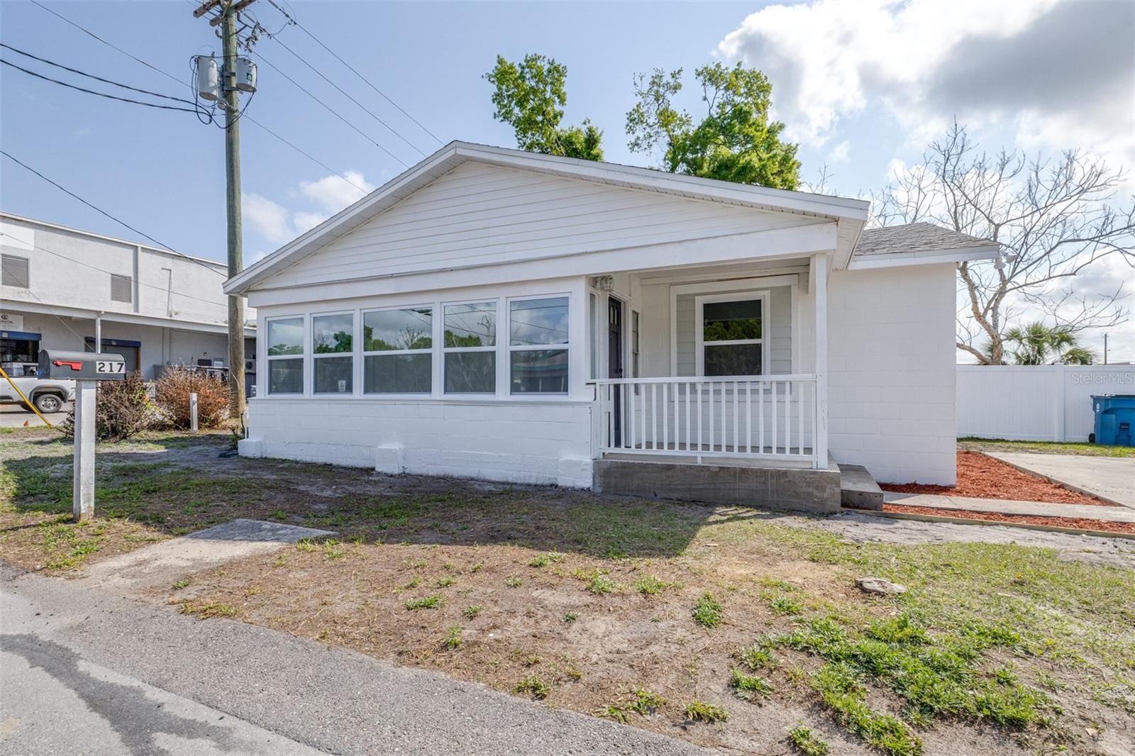 217 NW 4th Ave photo 4