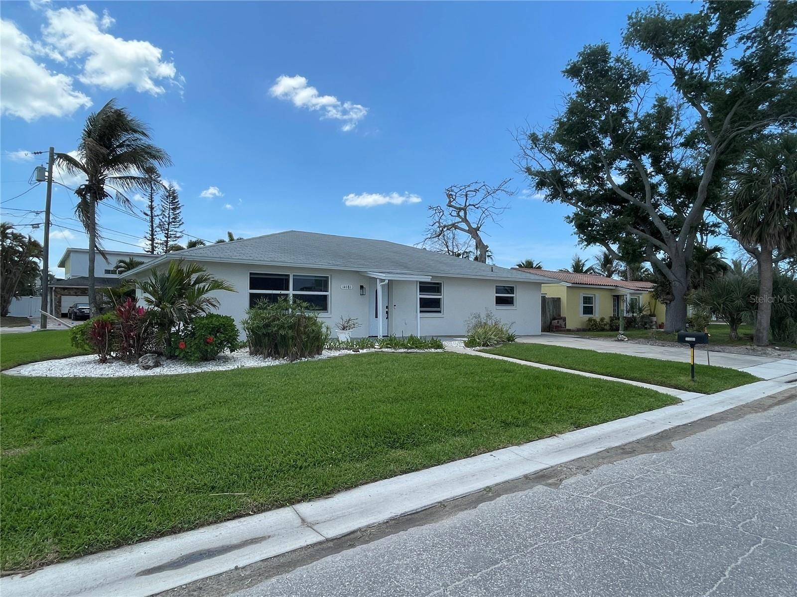 14181 E Parsley Dr photo 2