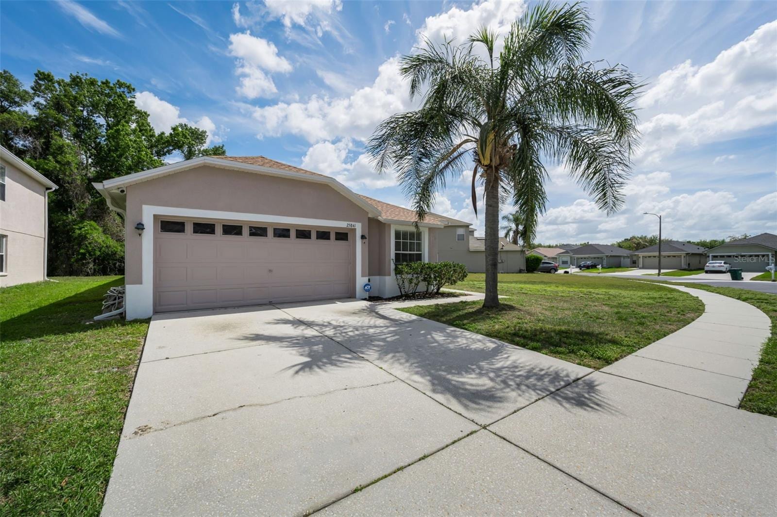 25841 Crippen Dr photo 4