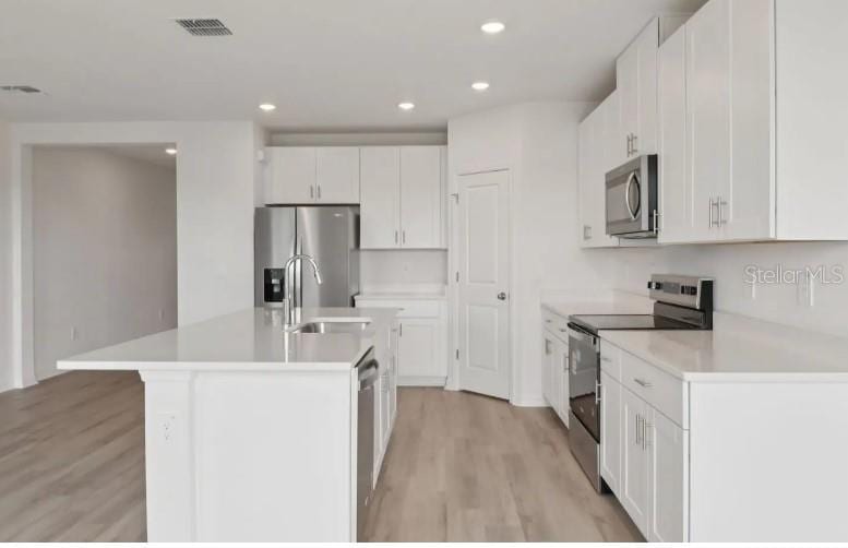 12562 Hourglass Way photo 4