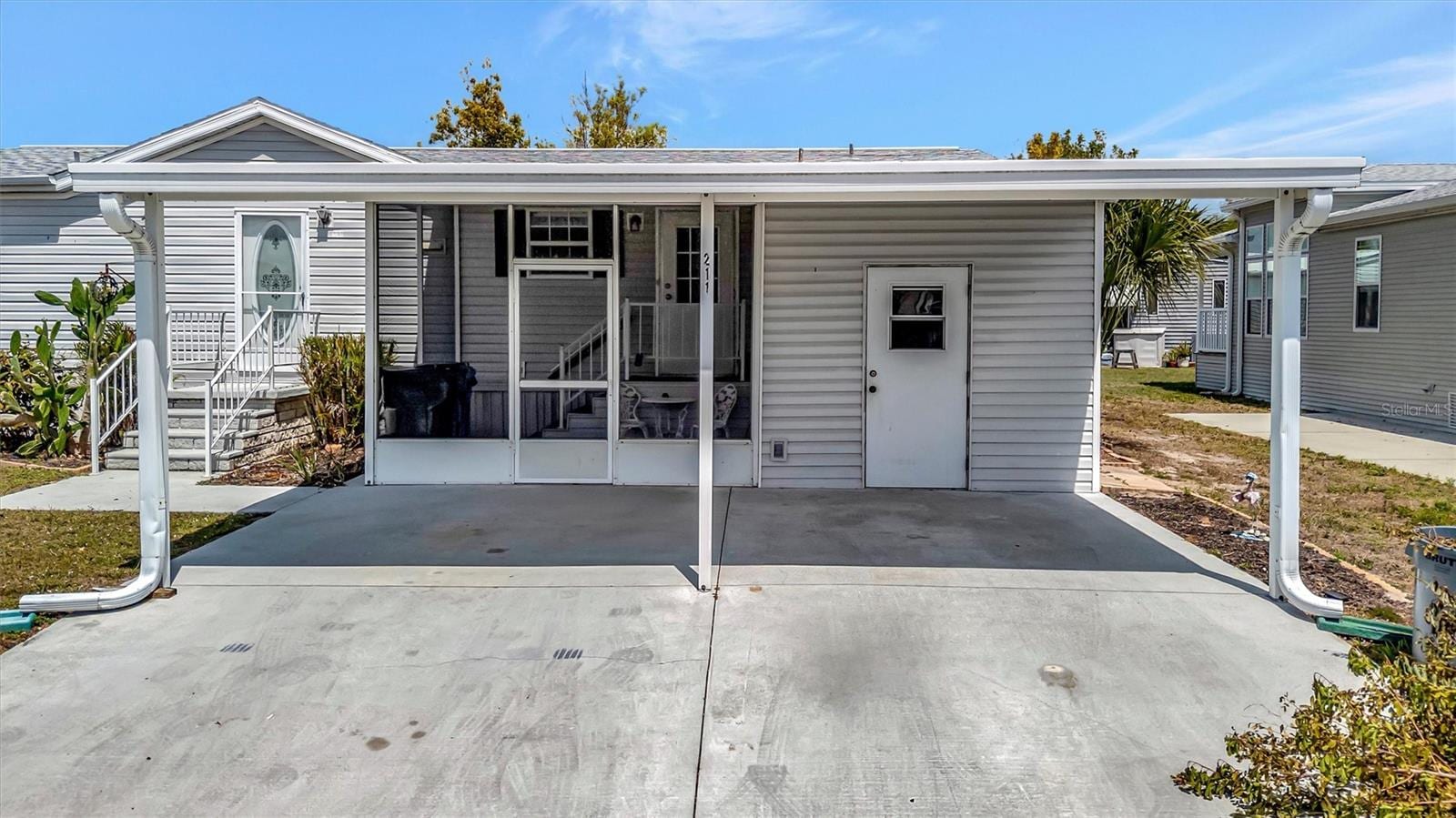 211 S Port Royal Ln #523 photo 4
