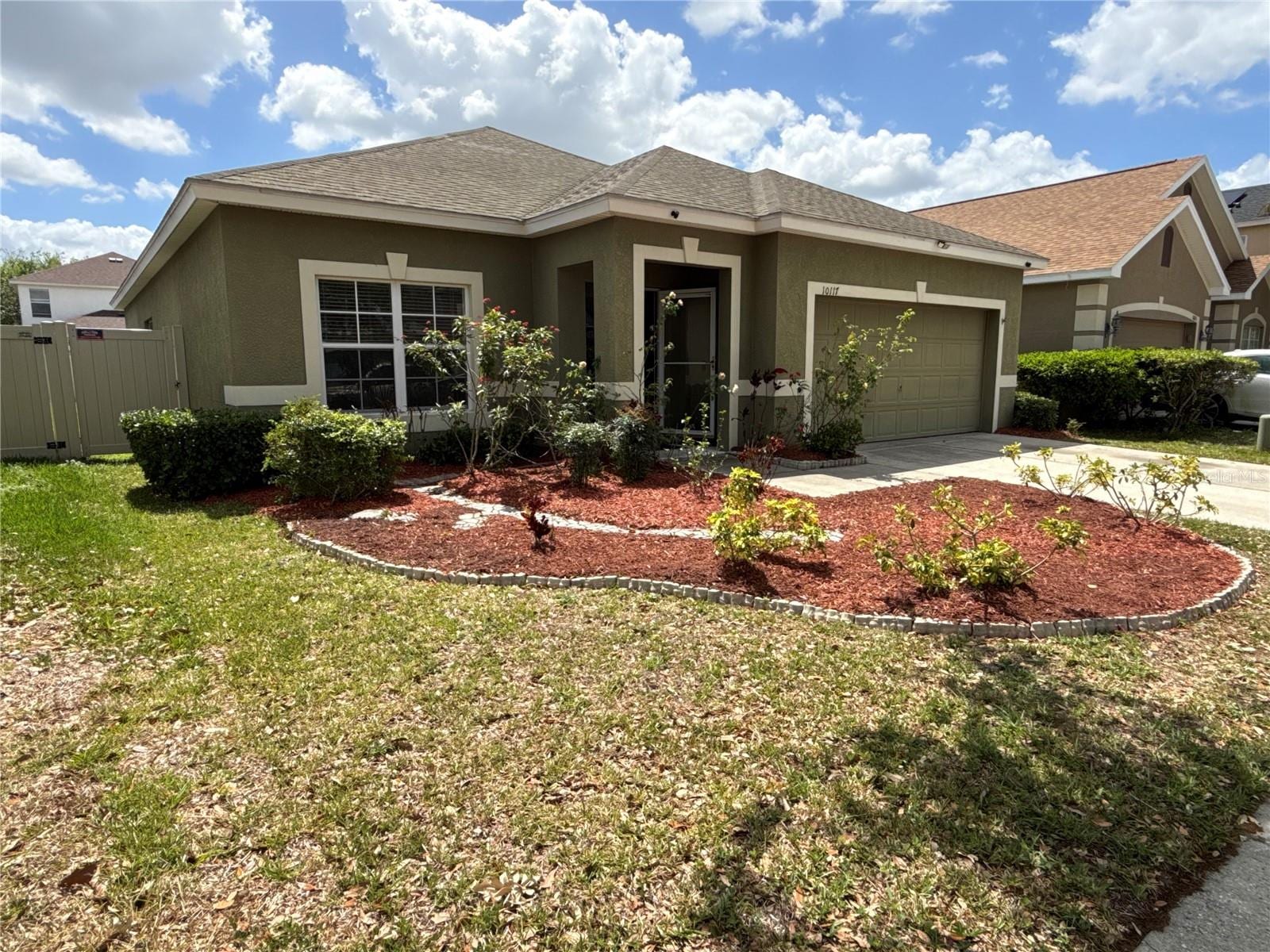 10117 Celtic Ash Dr photo 2