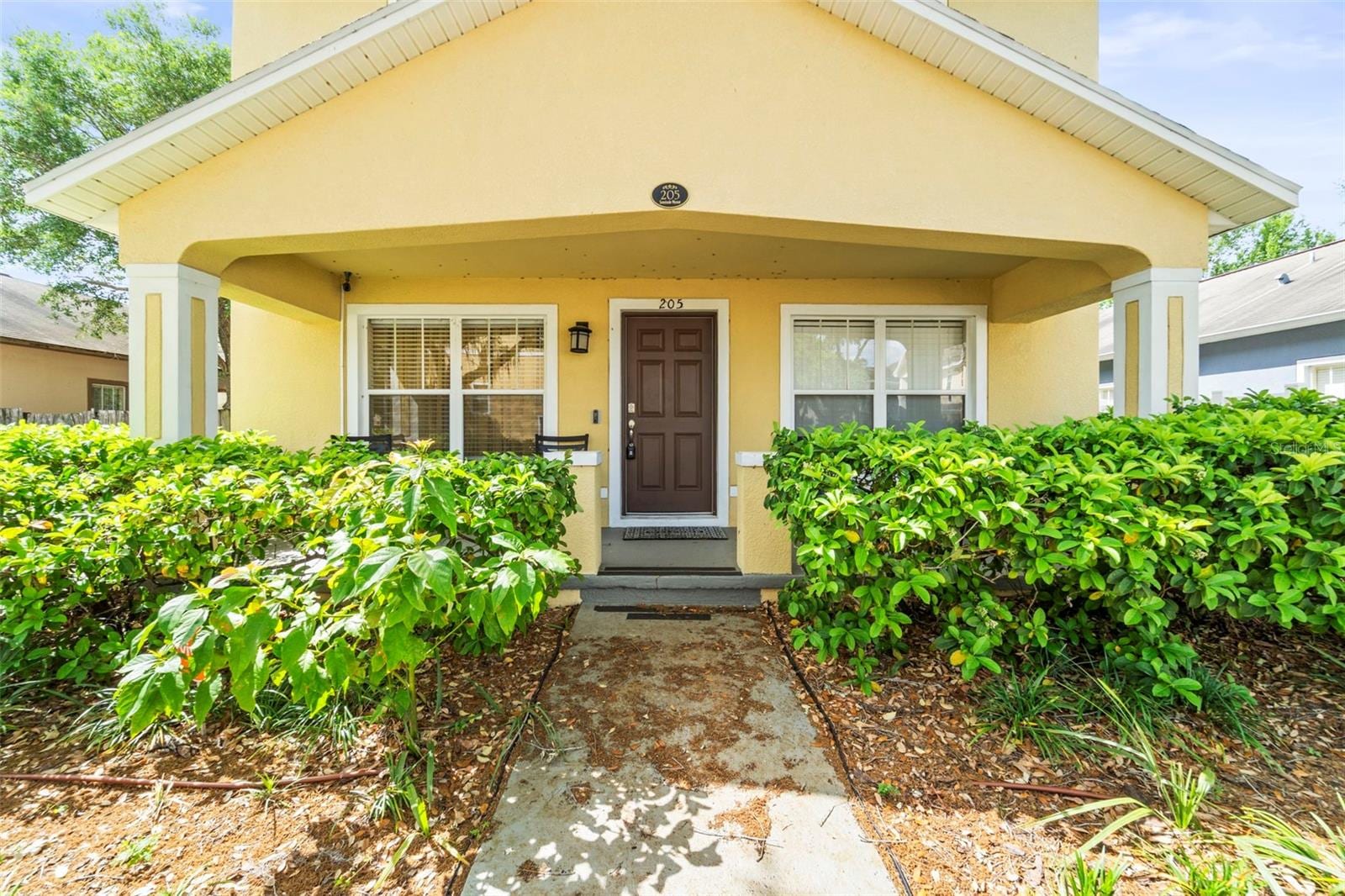 205 E Kirby St photo 5