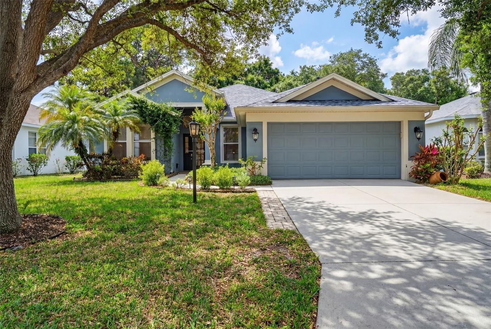 4956 Creekside Trl photo 2