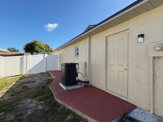 8819 Woodmont Ln photo 4