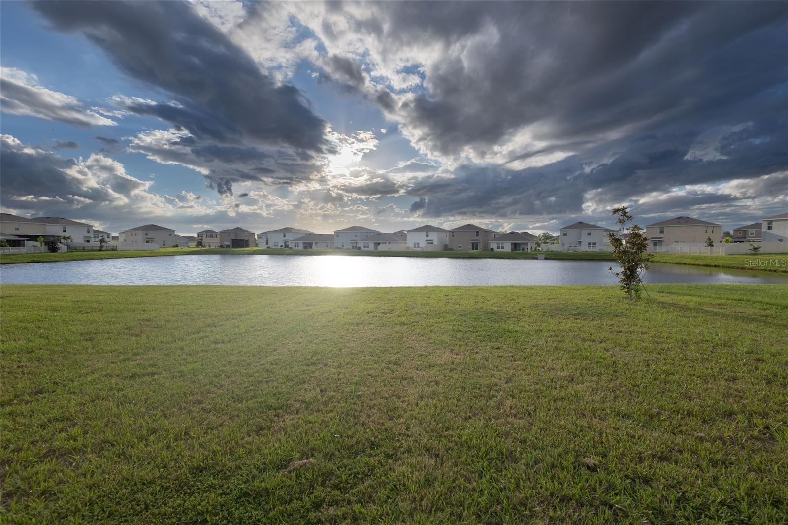 16546 Mosaic Oar Dr photo 2