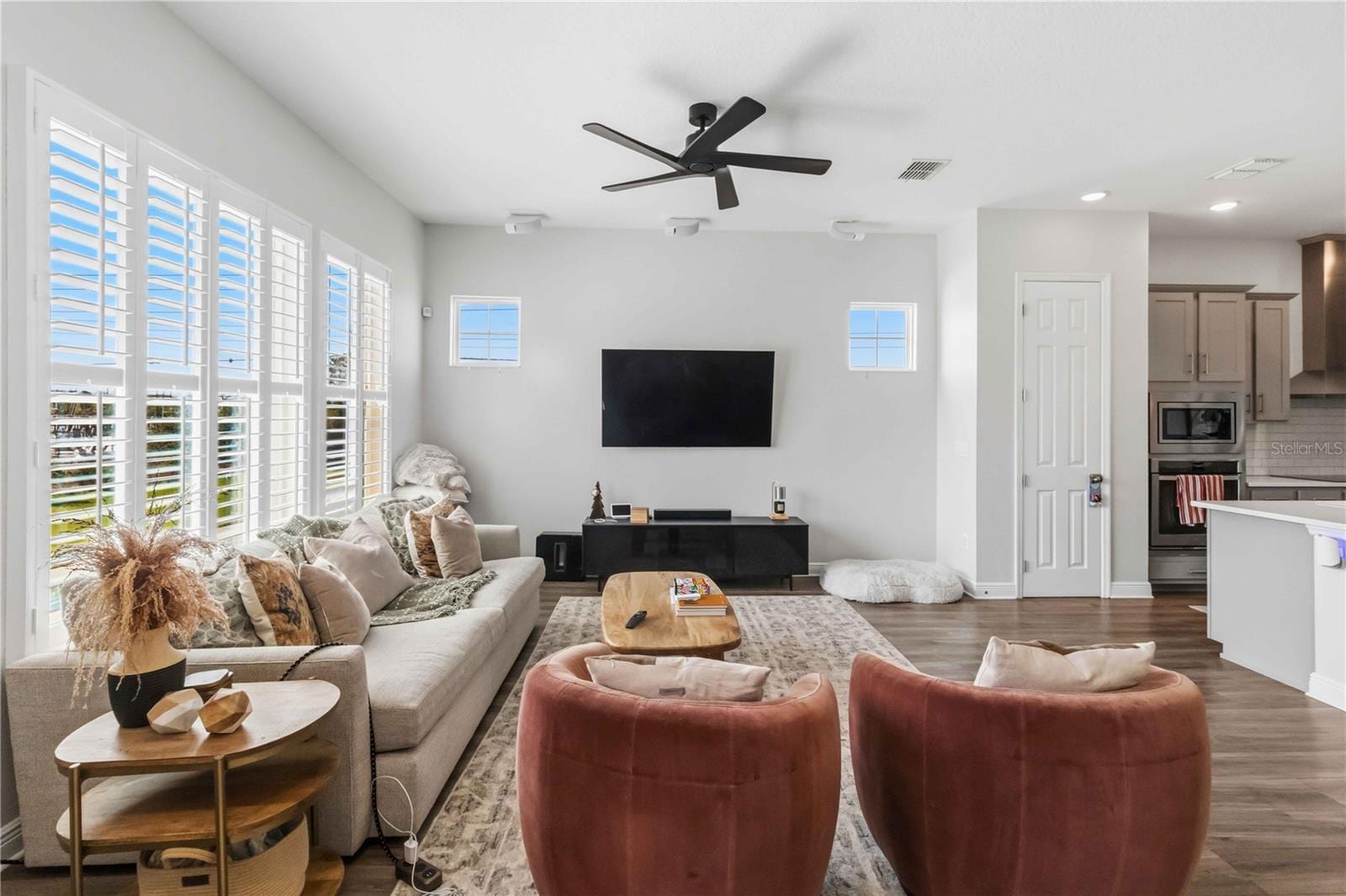 9545 W Park Village Dr photo 4
