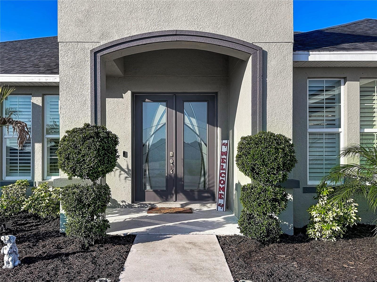 5216 Lake Venice Dr photo 4