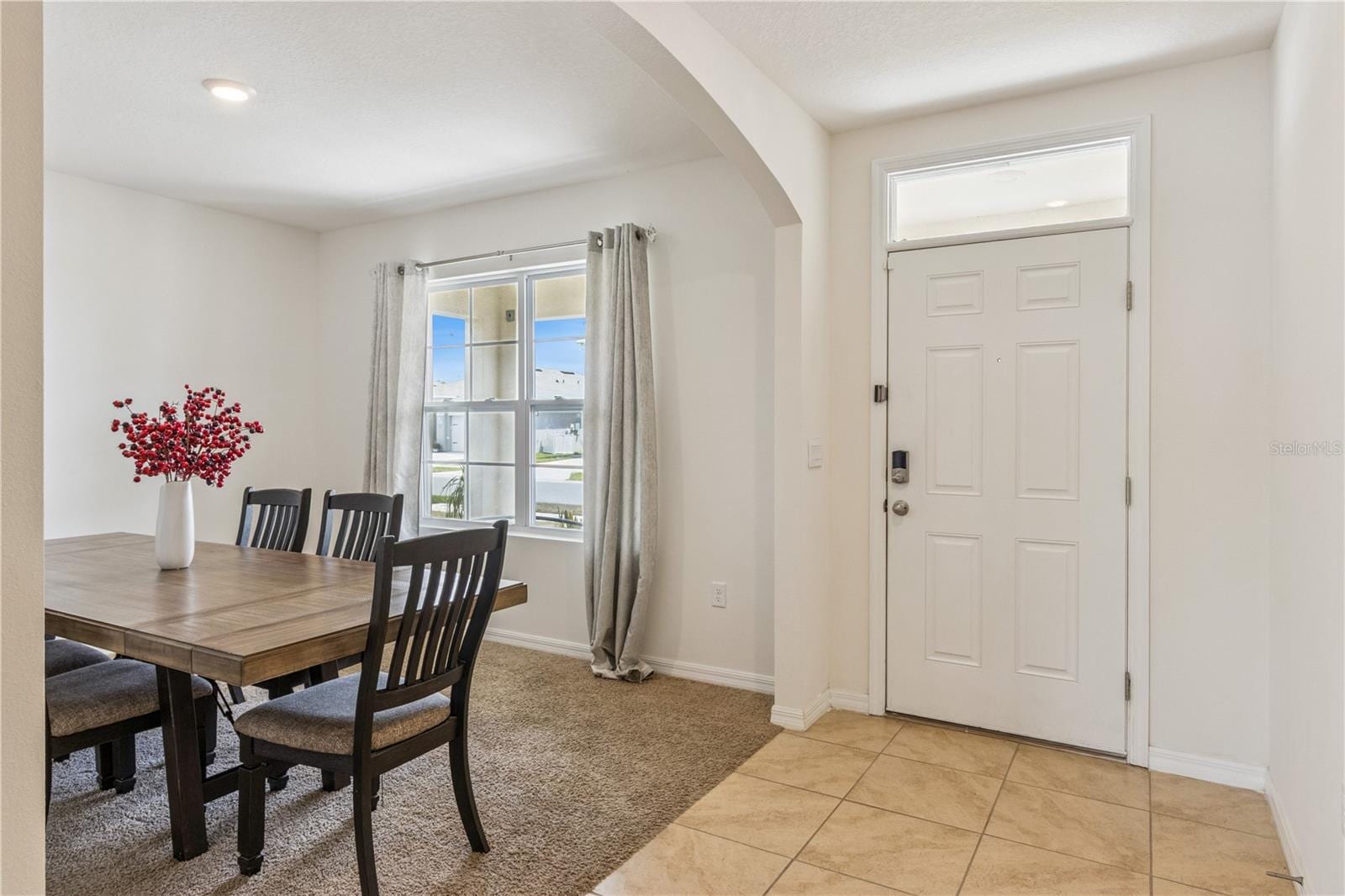 2933 Ivy Lake CT photo 2