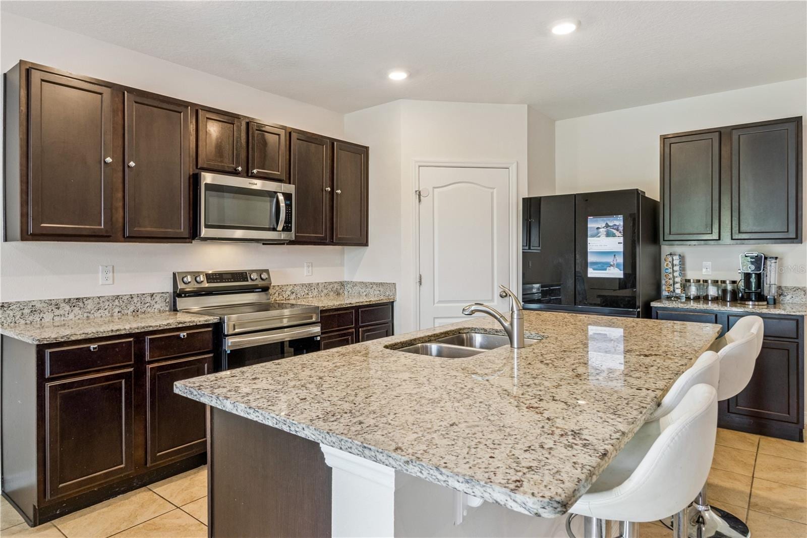 2933 Ivy Lake CT photo 5