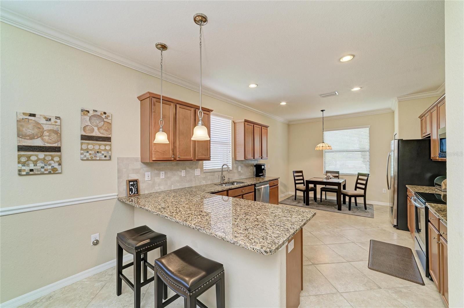 6810 Willowshire Way photo 4
