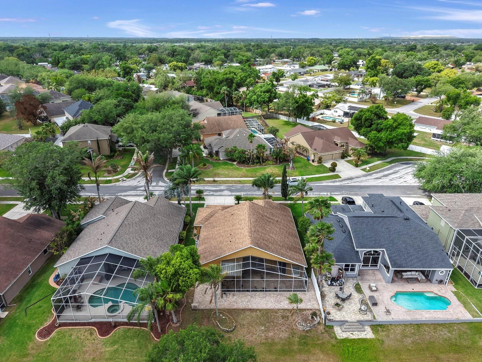220 Rosana Dr photo 3