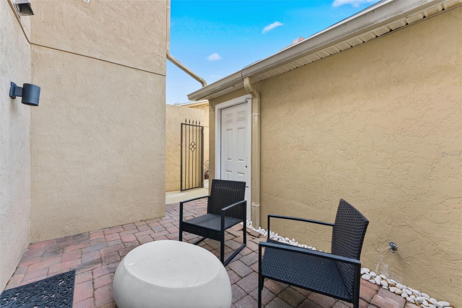 105 E Davis Blvd #B photo 5