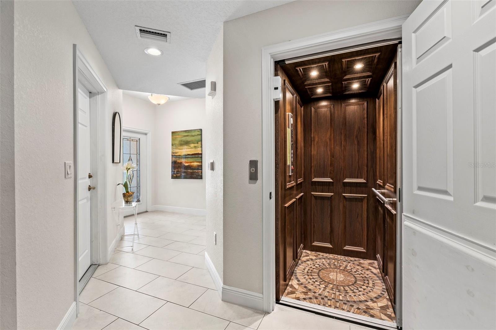 771 Date Palm Ln photo 3