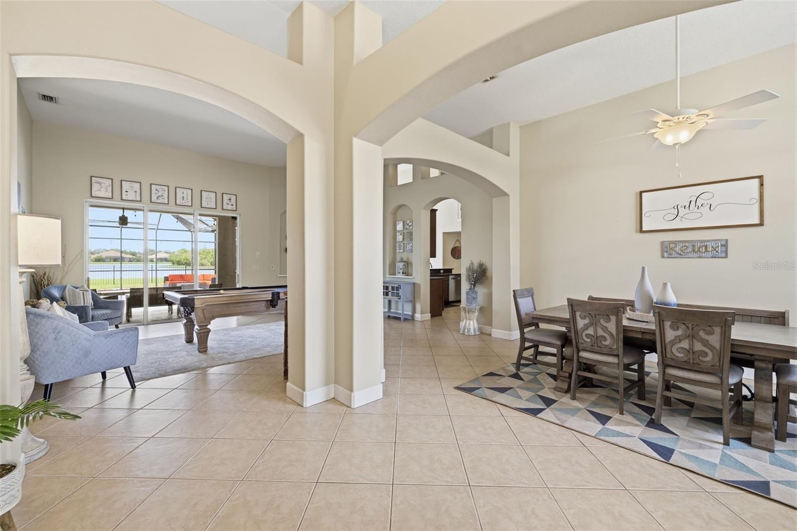 522 Country Meadows Way photo 5