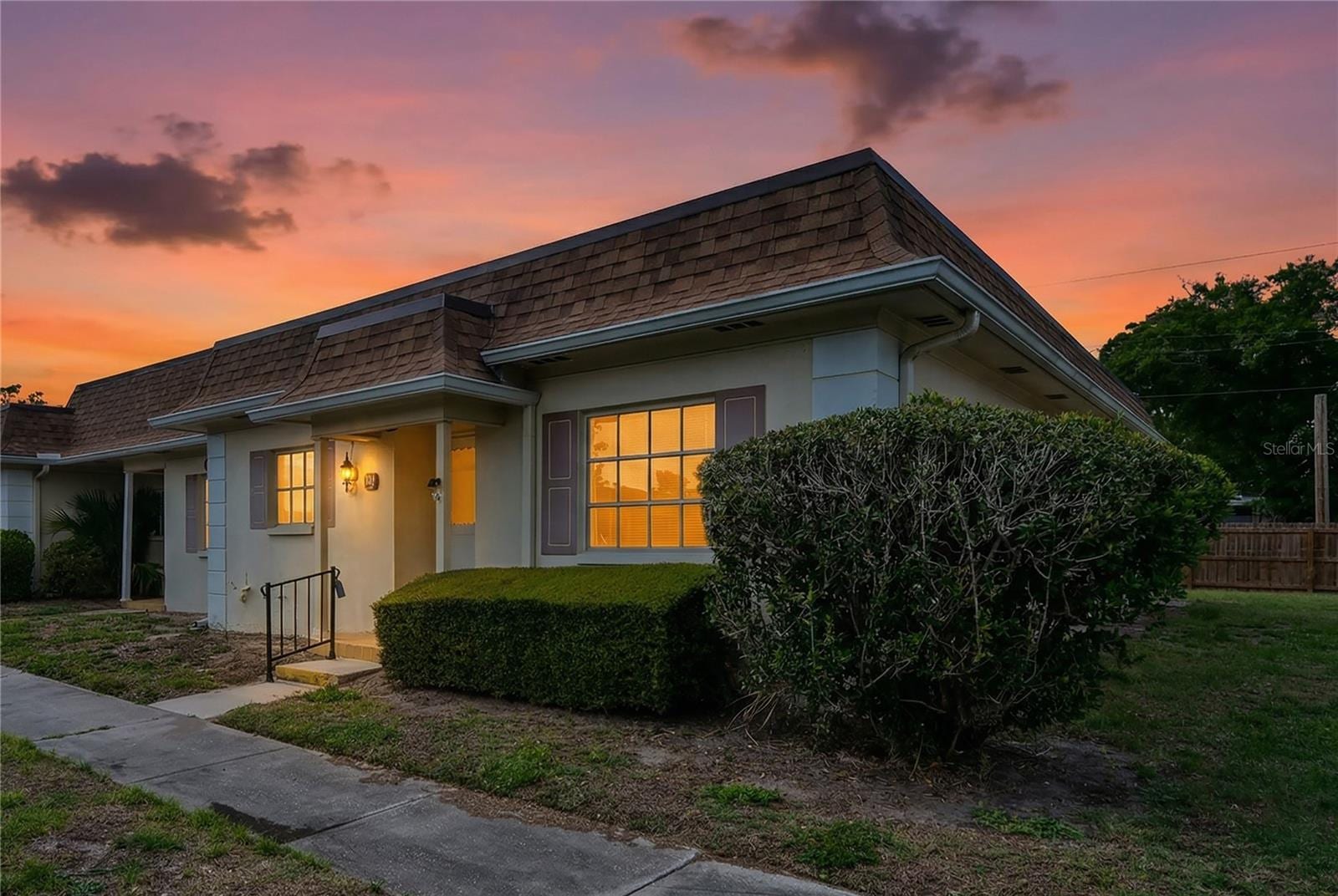 1611 S Lake Ave #1 photo 2