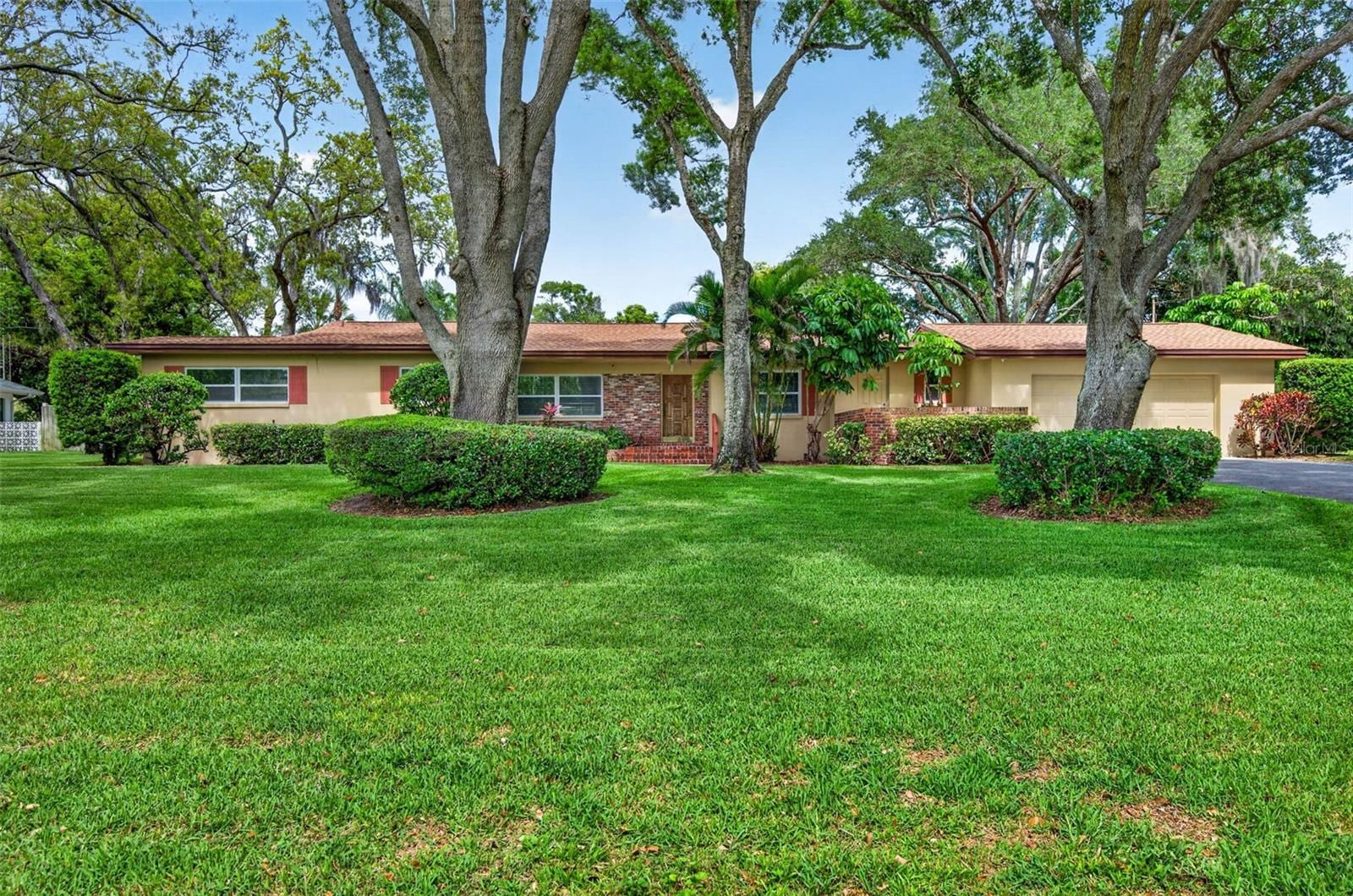 7 Eagle Ln photo 2