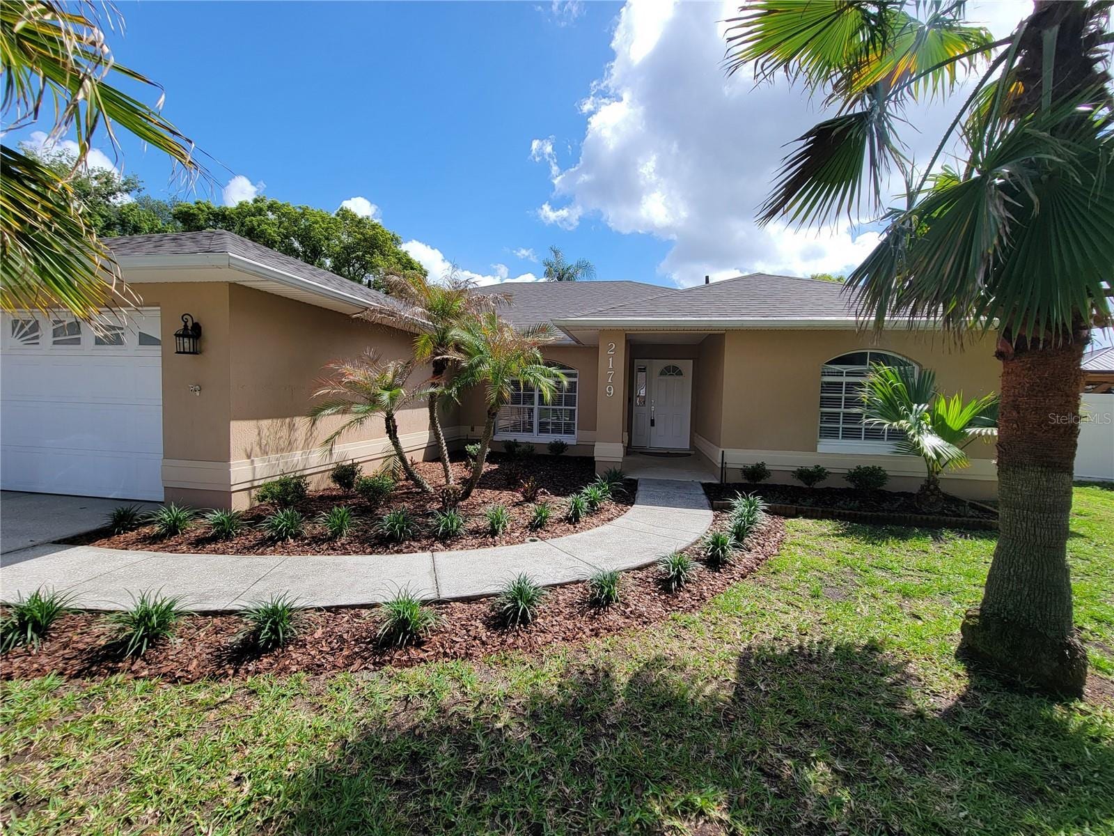 2179 Malachite Dr photo 4