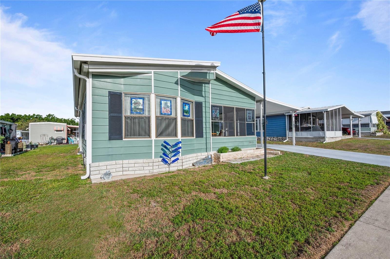 3843 Chris Dr photo 3