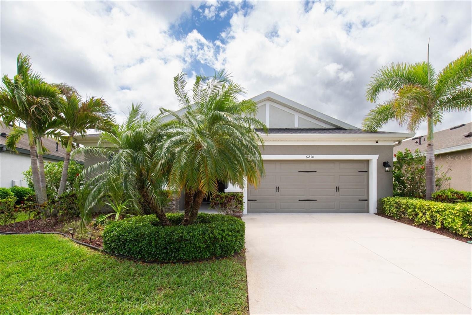 6210 Heirloom Pl photo 2